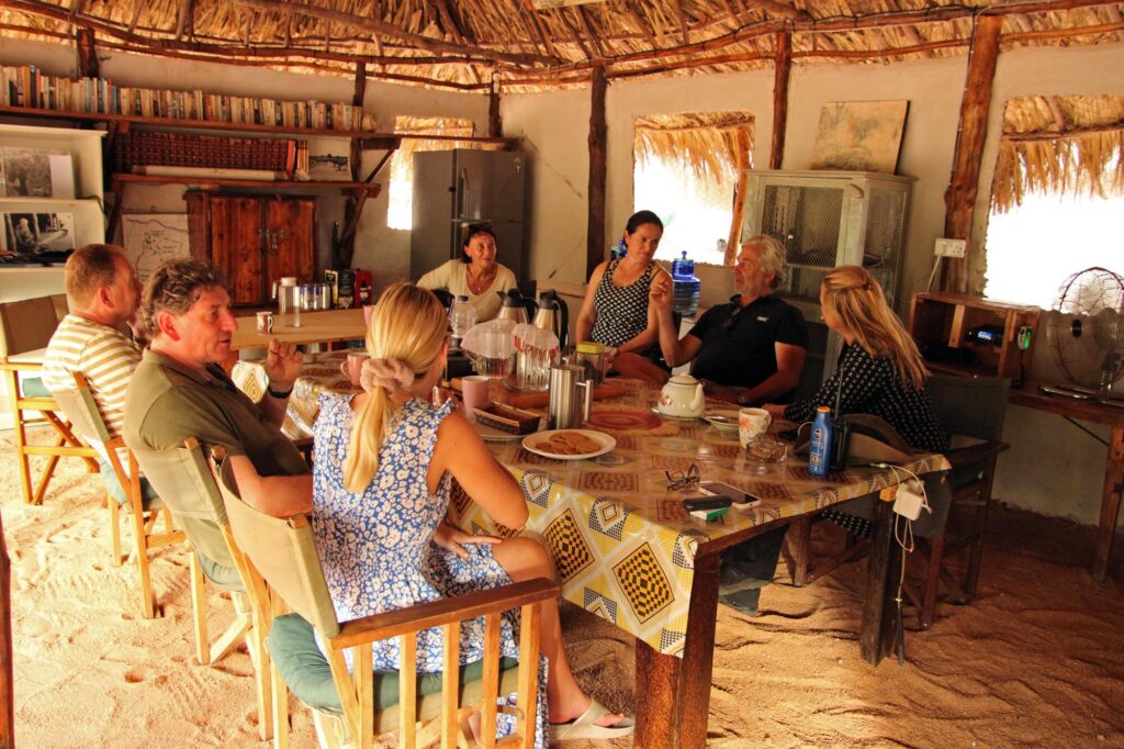 De eetkamer in Kampi ya Simba_5453